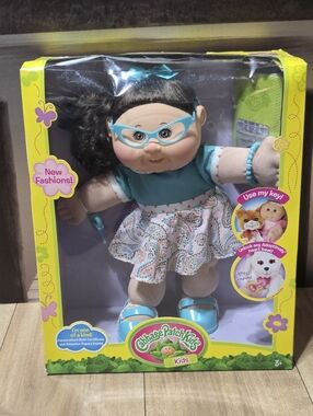 Cabbage Patch Kids Babylnd Doll NIB Glasses Outfit Cute Girl